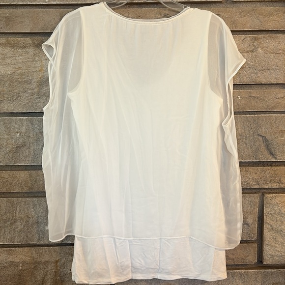 White House Black Market top - Picture 5 of 7